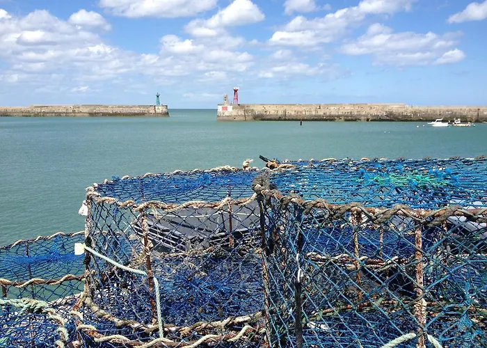 Vue Port-en-Bessin-Huppain