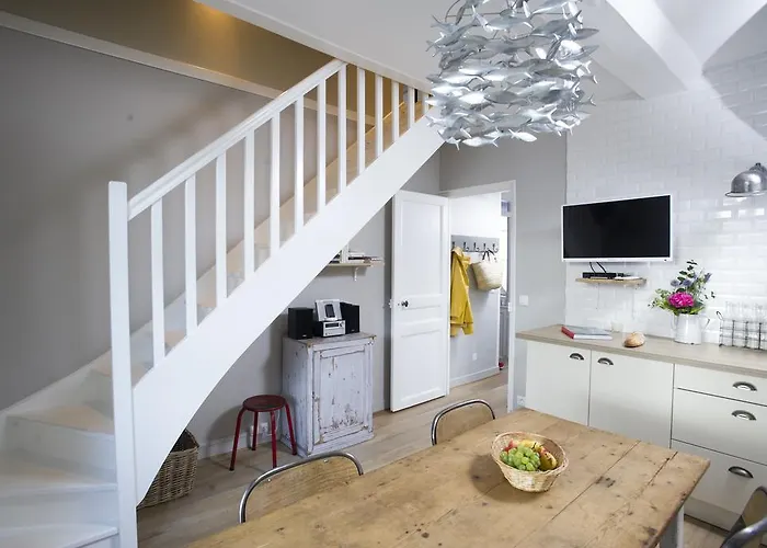 Vue Port-en-Bessin-Huppain